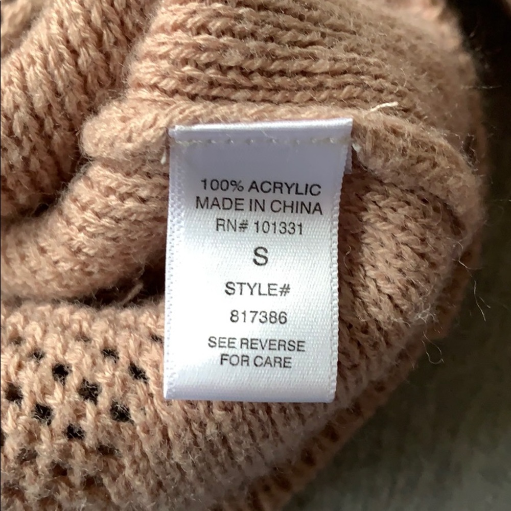 Sweater - Picture 4 of 4